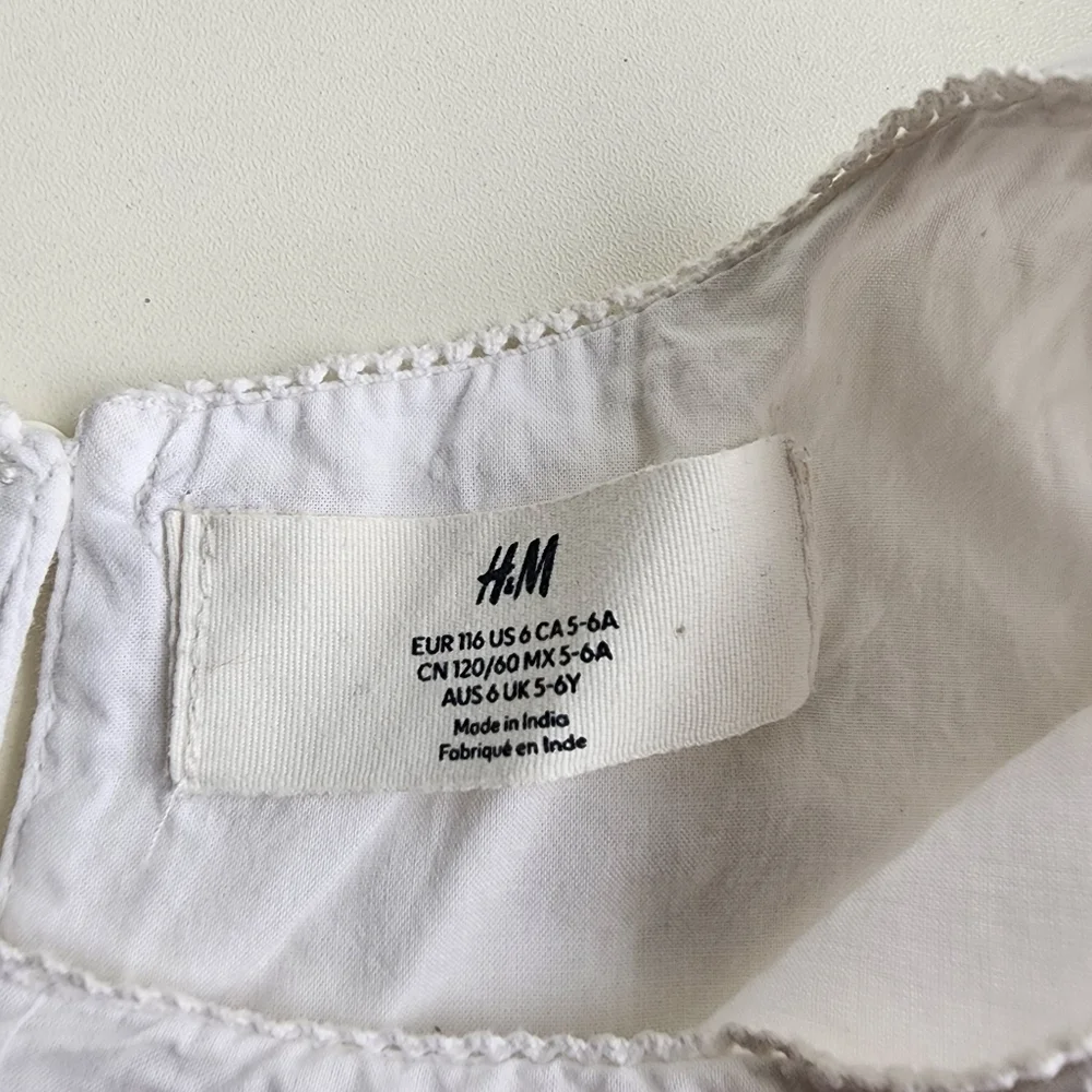 H&M Girls White Cotton Ruffled Summer Dress  Sundress Cap Sleeves Sz 6